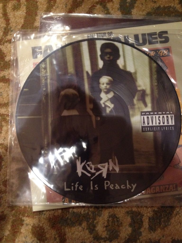 Life Is Peachy - KORN (12”) music collectible - Main Image 1