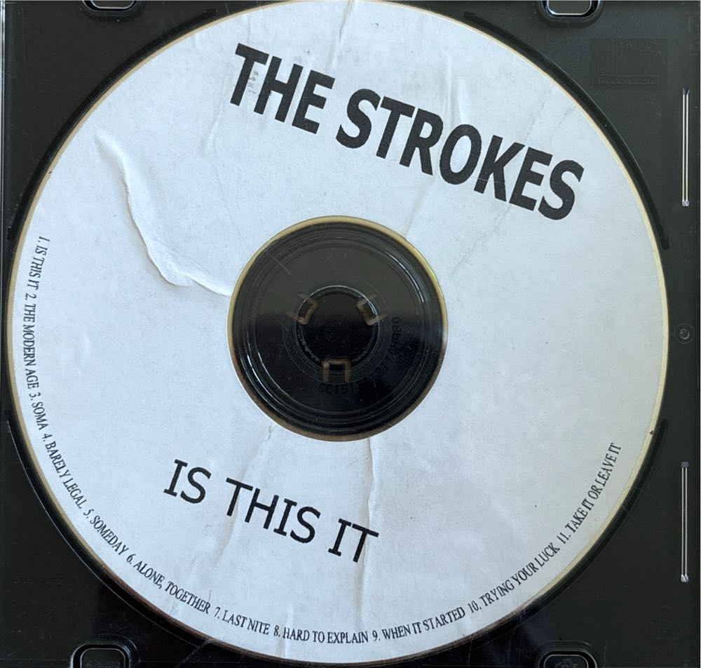Is This It - Strokes, The (CD) music collectible [Barcode 339127070000] - Main Image 2