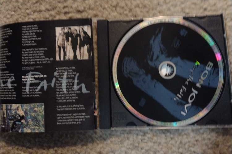 Keep The Faith - Bon Jovi (CD - 66) music collectible [Barcode 731451404528] - Main Image 4