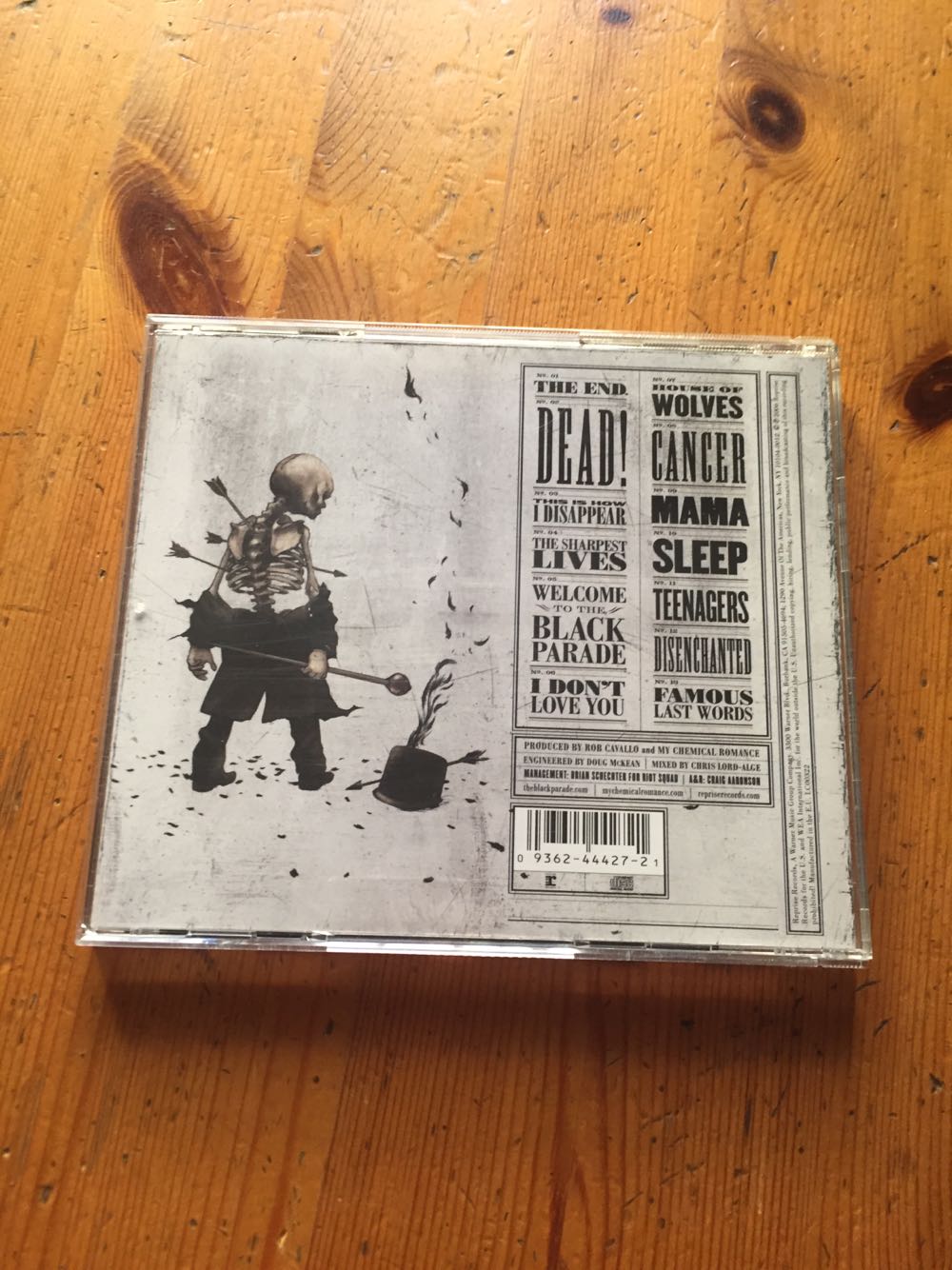The Black Parade - My Chemical Romance (CD - 52) music collectible [Barcode 093624442721] - Main Image 3