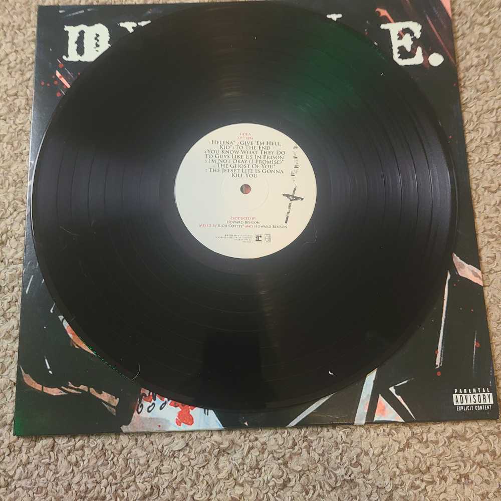 Three Cheers For Sweet Revenge - My Chemical Romance (12” - 40) music collectible [Barcode 093624933632] - Main Image 3