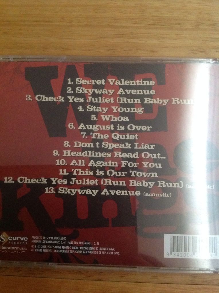 We the Kings (Deluxe Edition) - We The Kings (CD - 42) music collectible [Barcode 9341004008991] - Main Image 2