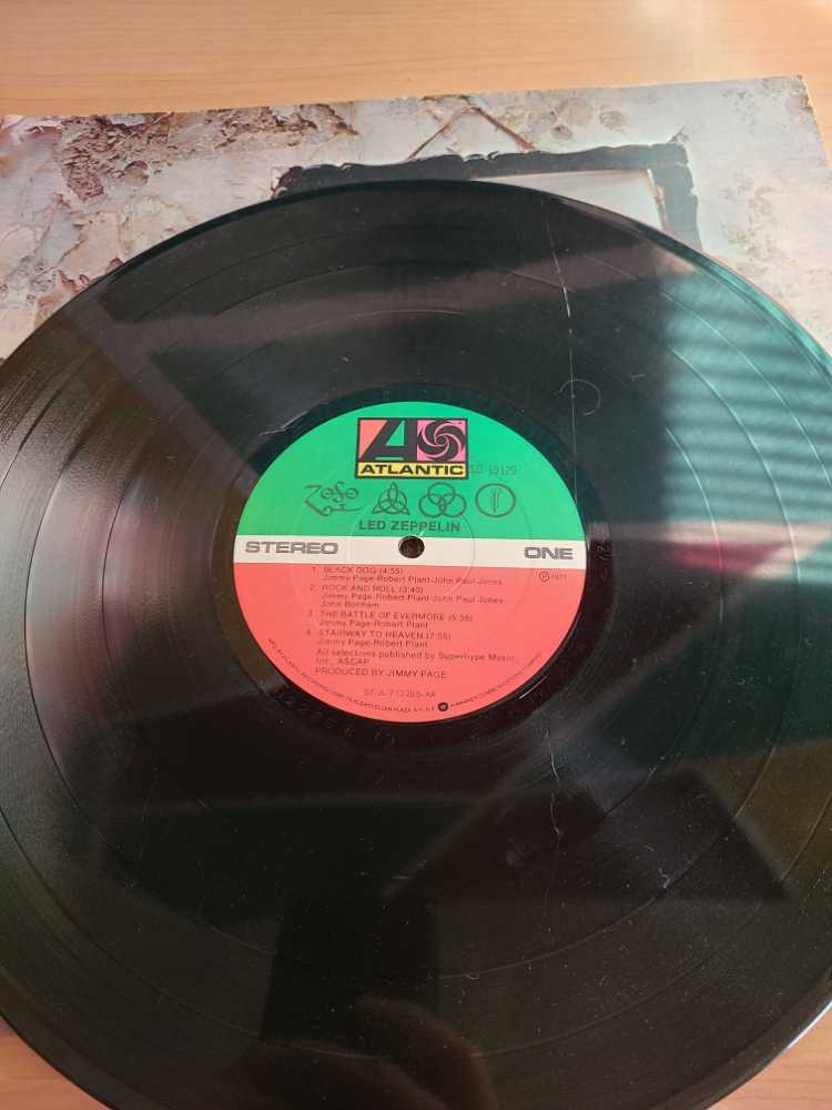 Led Zeppelin IV - Led Zeppelin (12” - 42:25) music collectible - Main Image 3