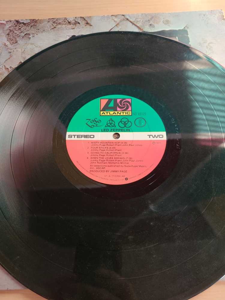 Led Zeppelin IV - Led Zeppelin (12” - 42:25) music collectible - Main Image 4
