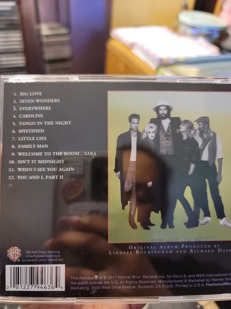 Tango In The Night - Fleetwood Mac (12” - 45) music collectible [Barcode 081227946364] - Main Image 2