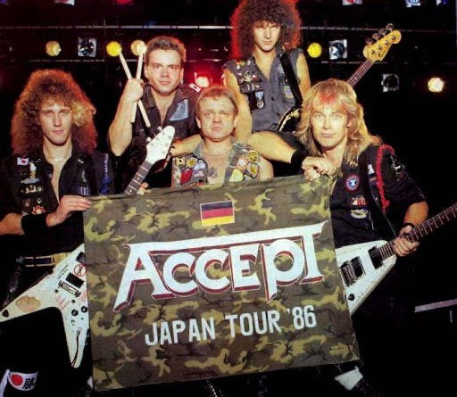 Russian Roulette - Accept (12” - 43) music collectible [Barcode 074644035414] - Main Image 3