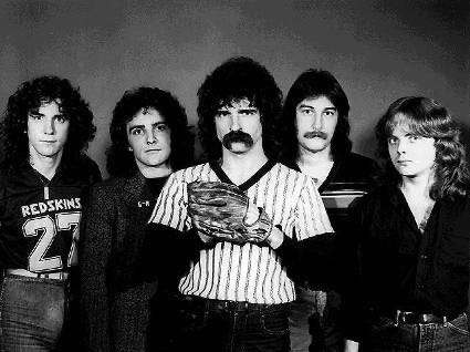 Silent Knight - Saga (CD - 38) music collectible [Barcode 693723742922] - Main Image 3