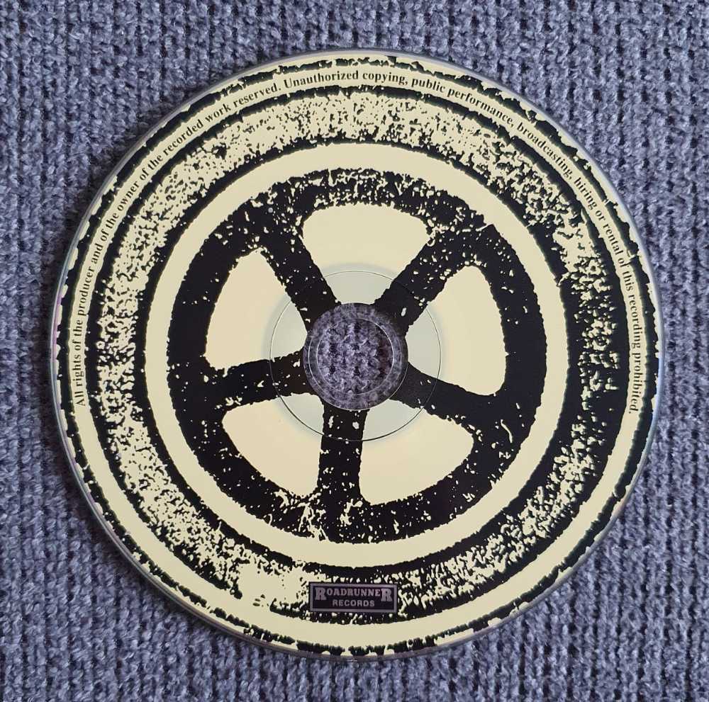 Roots - Sepultura (CD - 72) music collectible [Barcode 016861890025] - Main Image 3