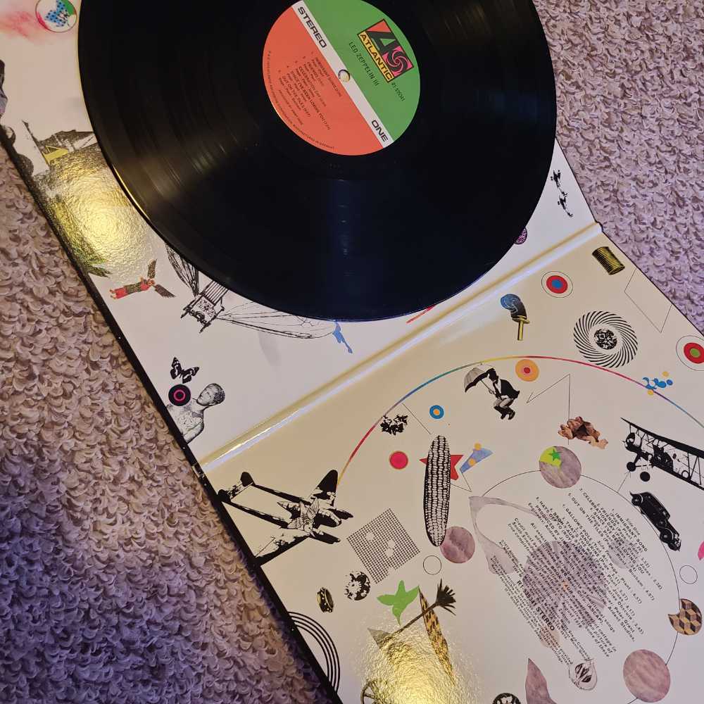 Led Zeppelin III - Led Zeppelin (MP3 - 43) music collectible [Barcode 4943674043965] - Main Image 3