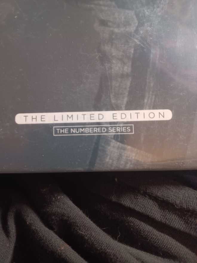 No Fences - Garth Brooks (12” - 36) music collectible - Main Image 3