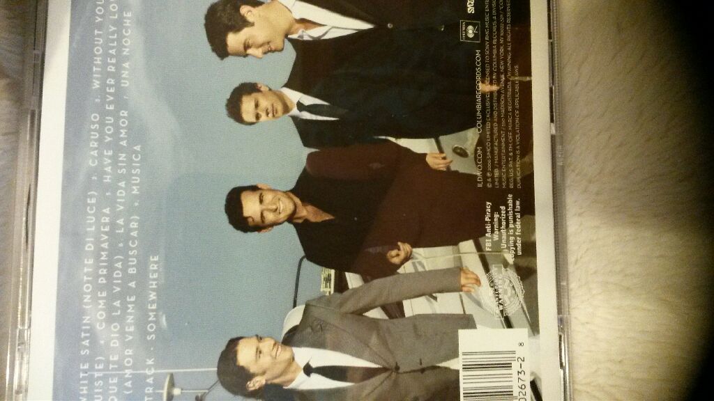 Siempre - Il Divo (CD) music collectible [Barcode 886970267328] - Main Image 2