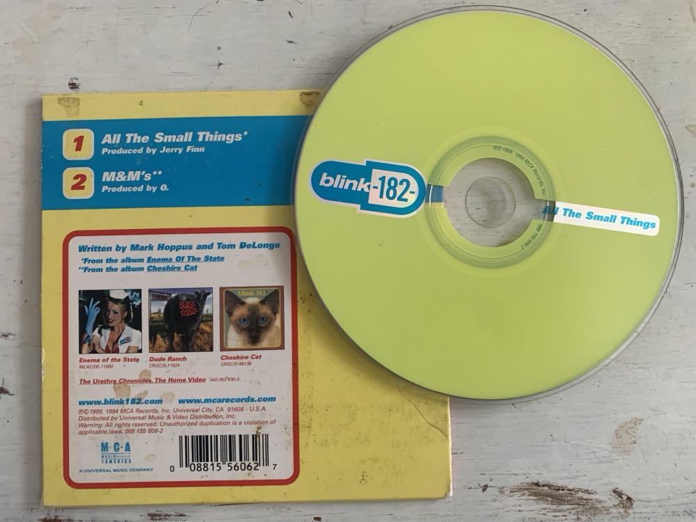 All The Small Things - Blink-182 (CD) music collectible [Barcode 008815560627] - Main Image 3