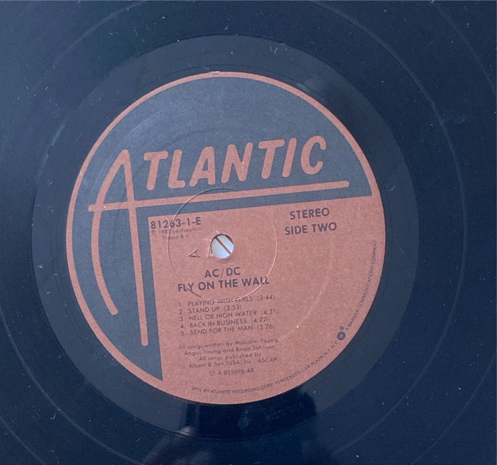 Fly On The Wall - AC/DC (12” - 40) music collectible [Barcode 724347709227] - Main Image 4