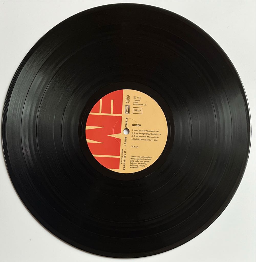 Queen - Queen (12” - 39) music collectible [Barcode 5099926657110] - Main Image 3