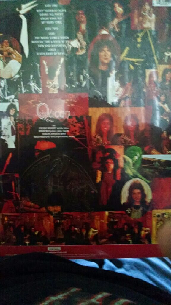 Queen - Queen (12” - 39) music collectible - Main Image 2