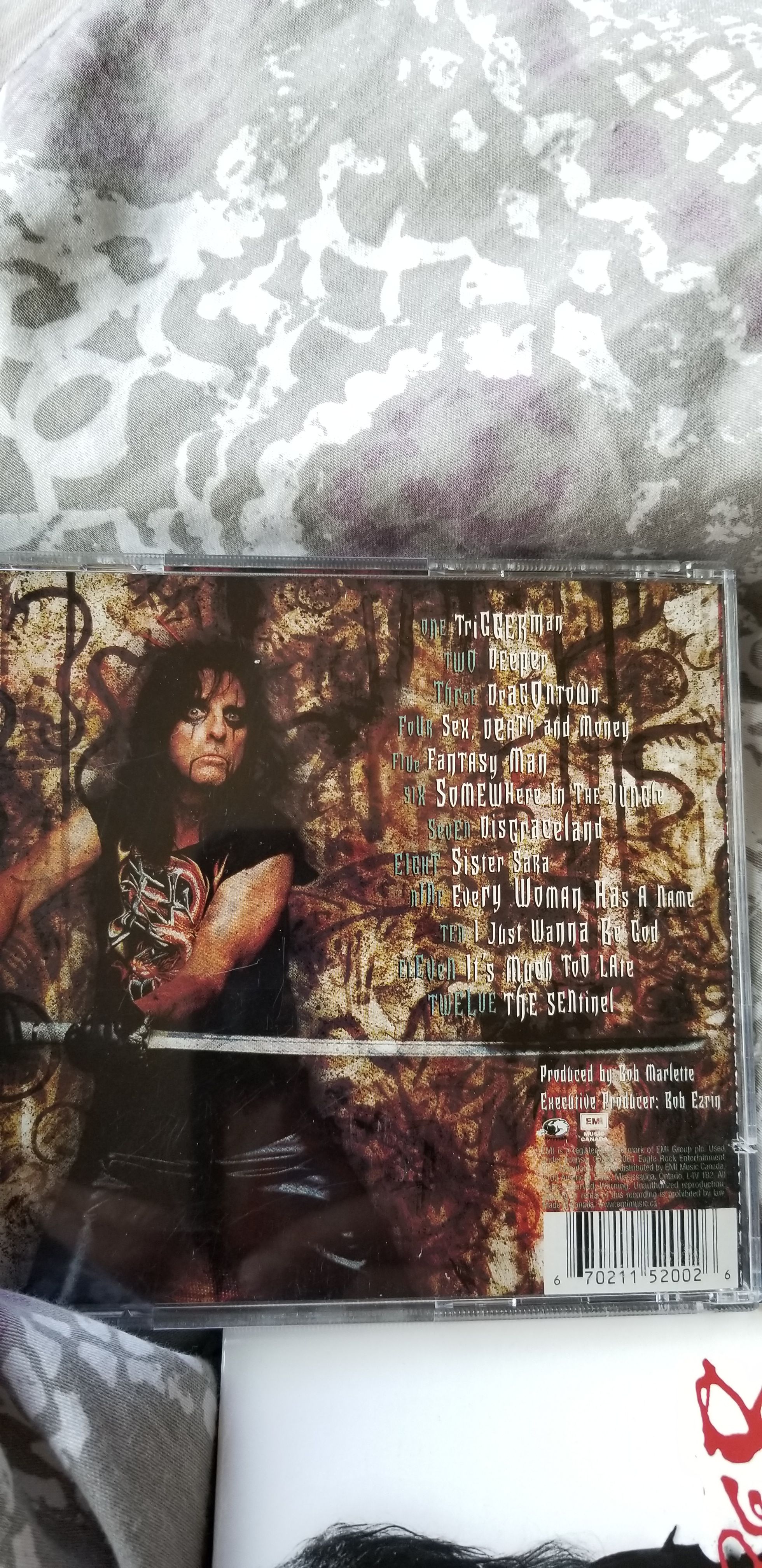 Dragontown - Alice Cooper (CD) music collectible [Barcode 02407777] - Main Image 2