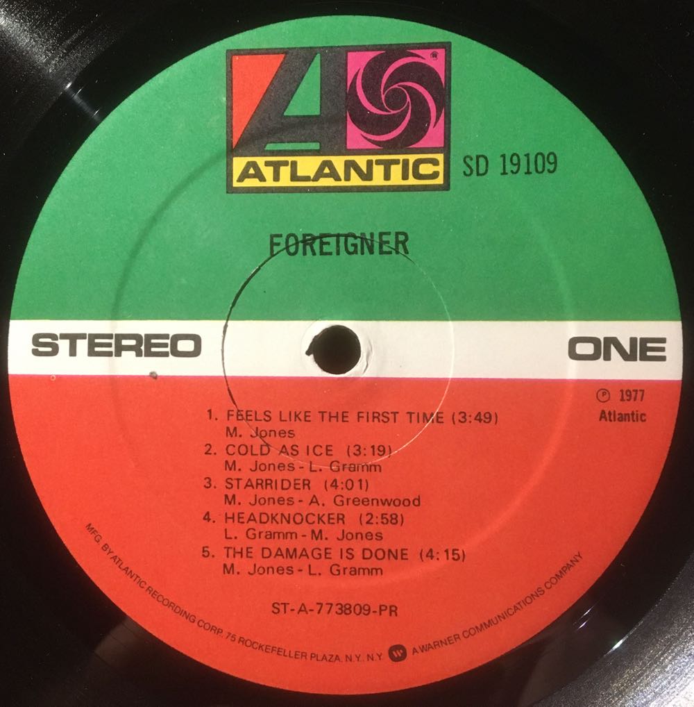 Foreigner - Foreigner (12” - 36) music collectible [Barcode 821797205061] - Main Image 3