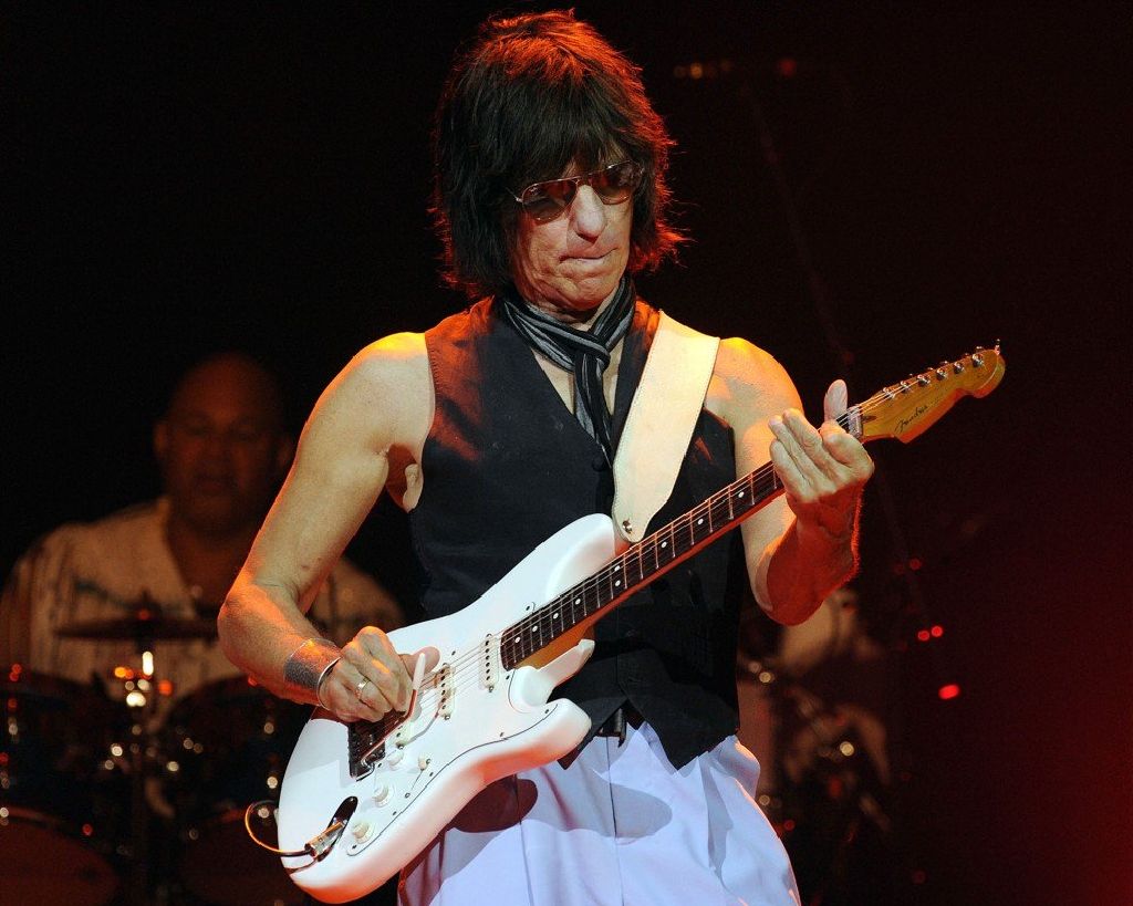 LA Breakdown - Beck, Jeff (CD - 3769) music collectible [Barcode 666629106921] - Main Image 2