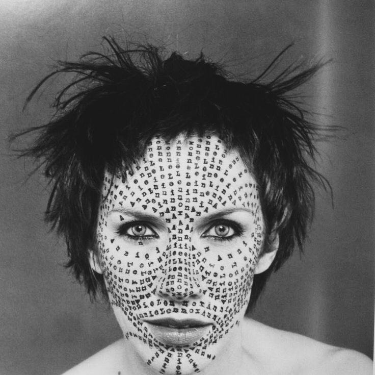 Medusa - Annie Lennox (CD - 47:11) music collectible [Barcode 743212571721] - Main Image 3