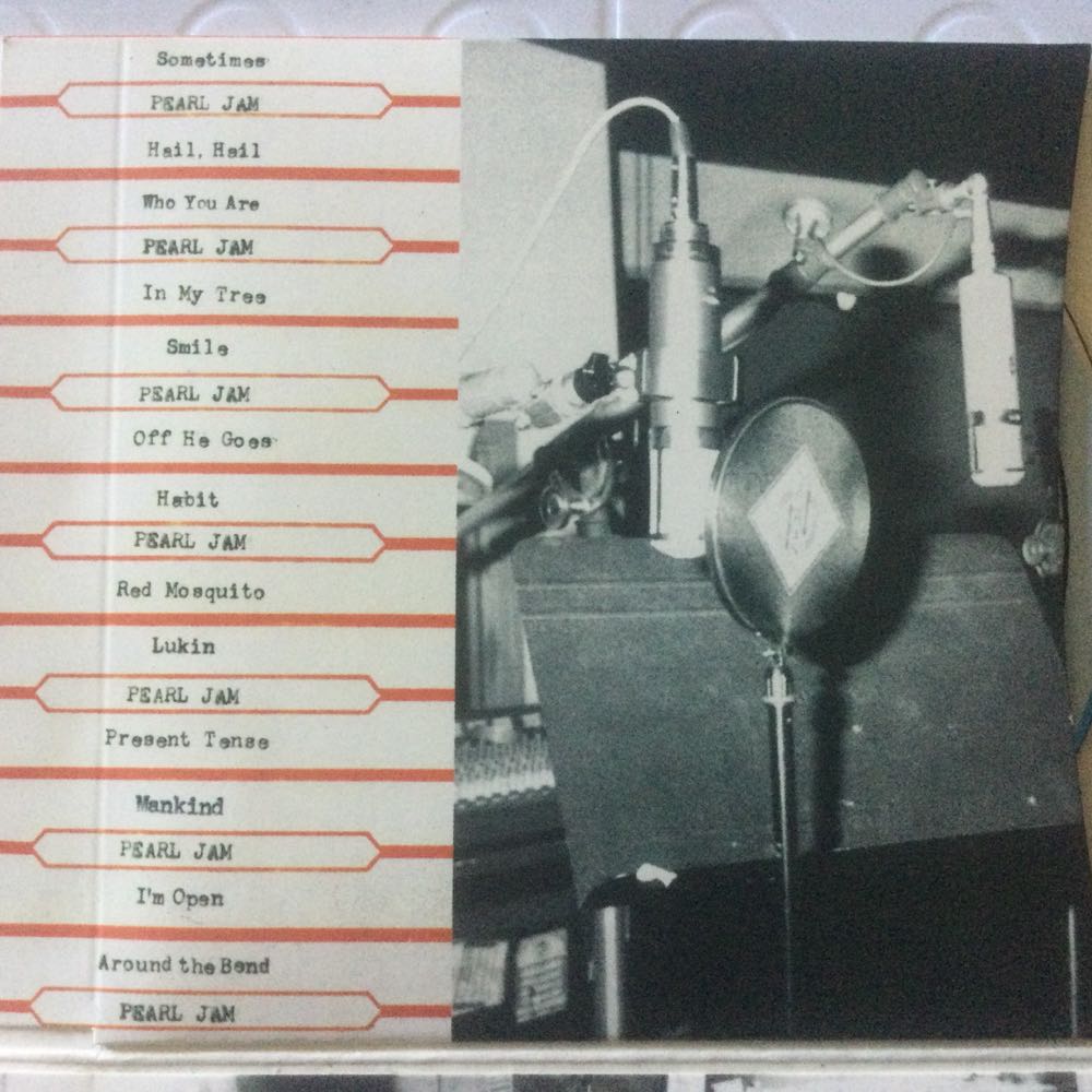 No Code - Pearl Jam (CD) music collectible - Main Image 2