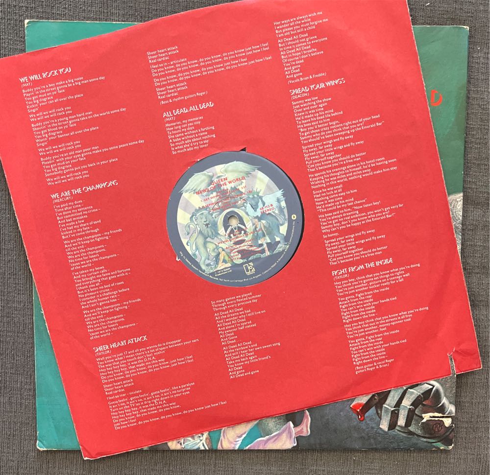 News Of The World - Queen (12”) music collectible - Main Image 4