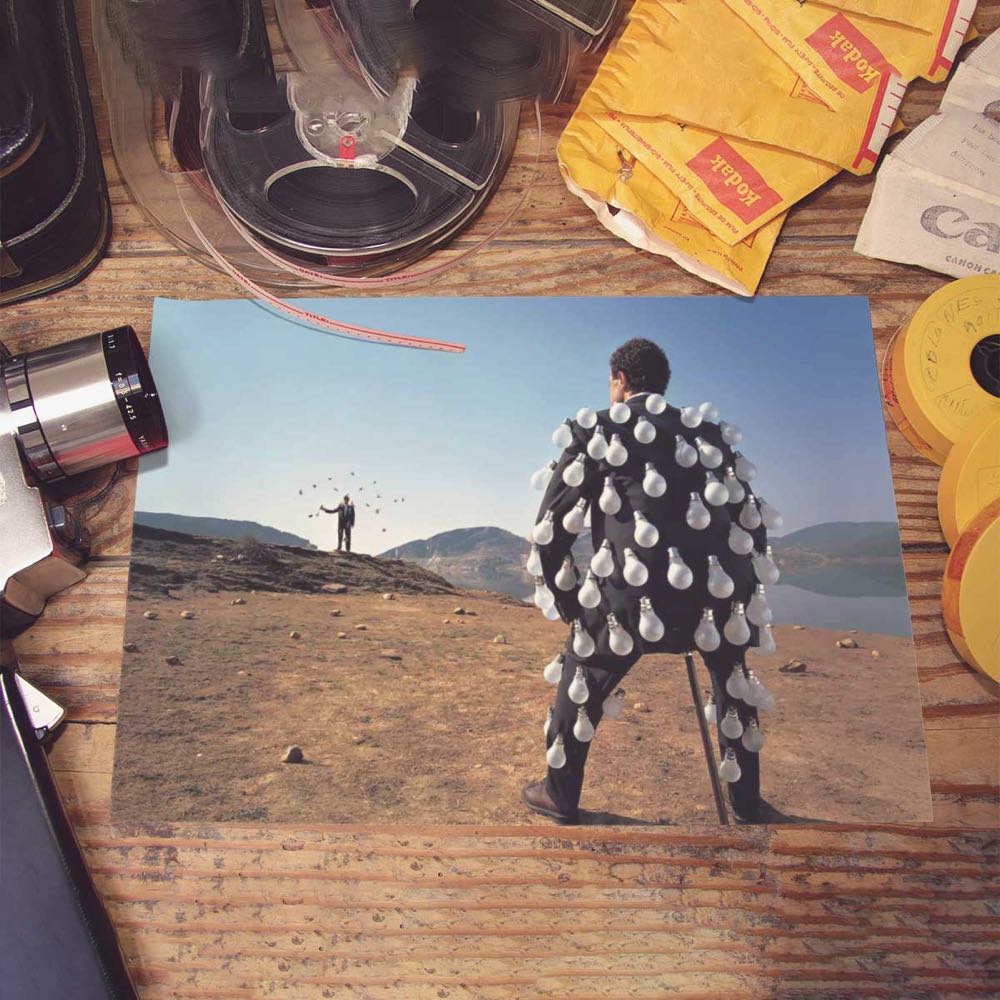 Delicate Sound Of Thunder, The - Pink Floyd (CD - 104:20) music collectible [Barcode 074644448429] - Main Image 4