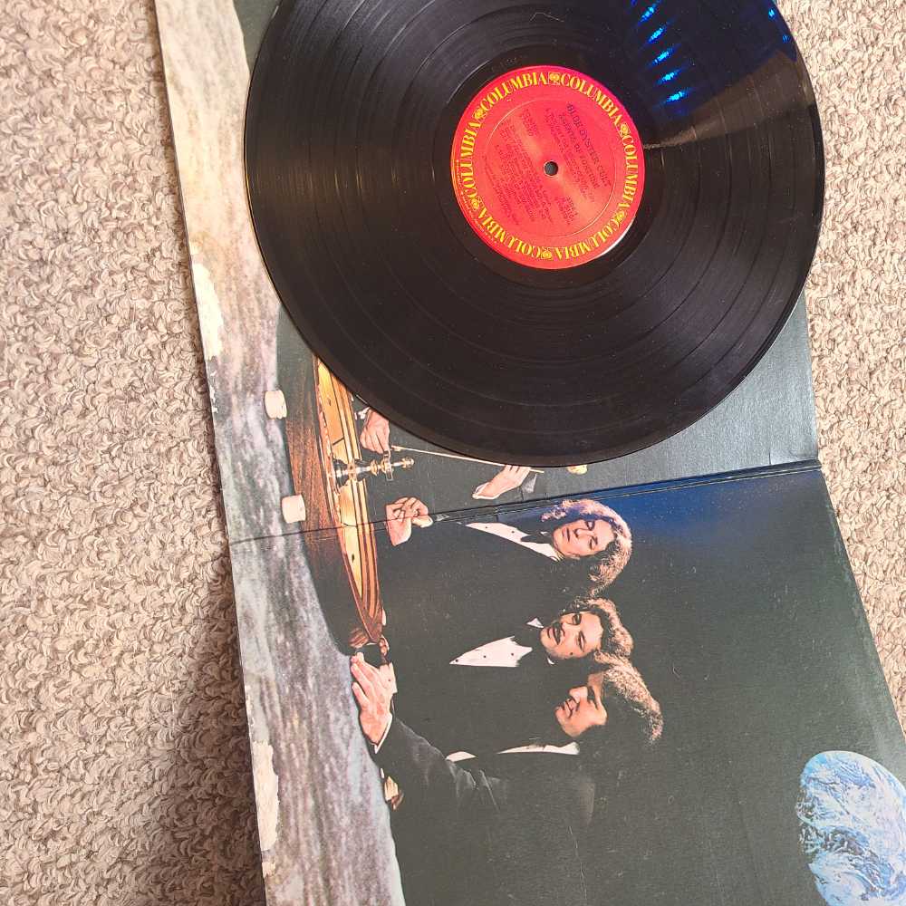 Agents Of Fortune - Blue Oyster Cult (Cassette - 36) music collectible - Main Image 3