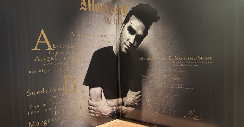 Viva Hate - Morrissey (CD - 50) music collectible [Barcode 075992569927] - Main Image 3