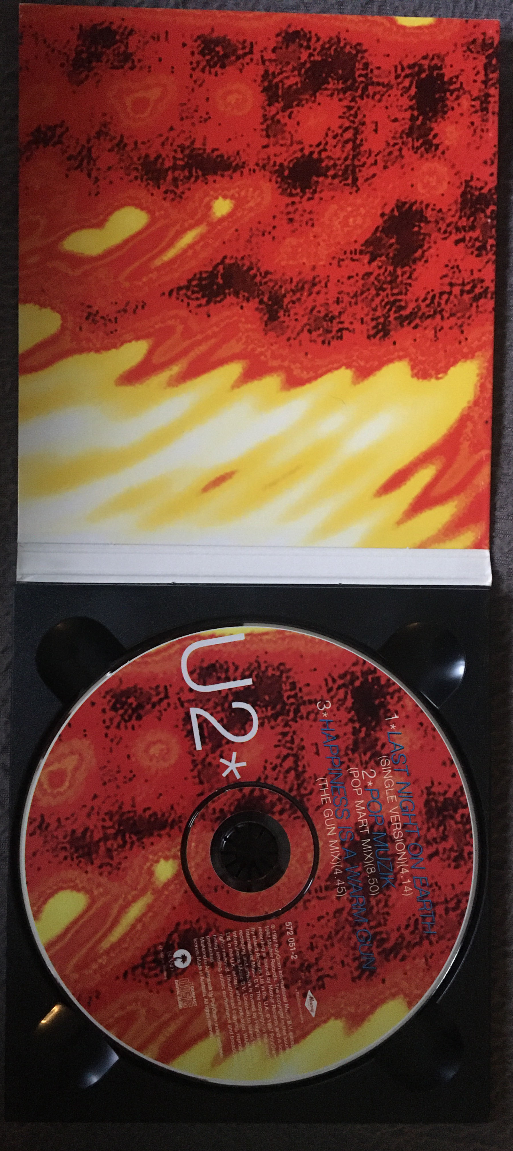 Last Night On Earth Pt.1 - U2 (CD) music collectible [Barcode 731457205129] - Main Image 3