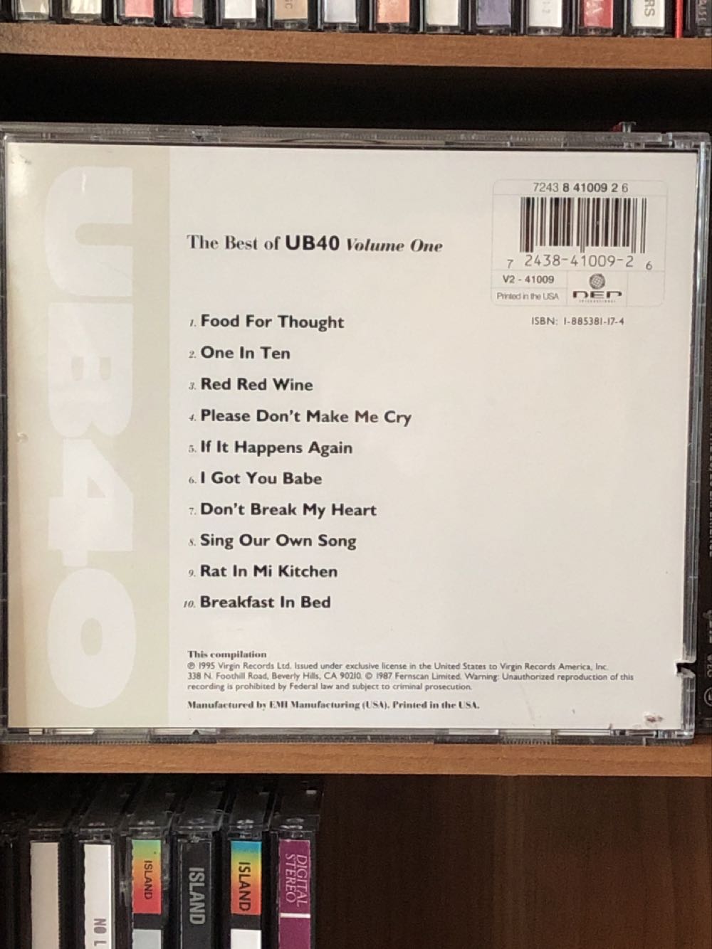 The Best of UB40 - Volume 1 - UB40 (CD - 36) music collectible [Barcode 724384100926] - Main Image 2