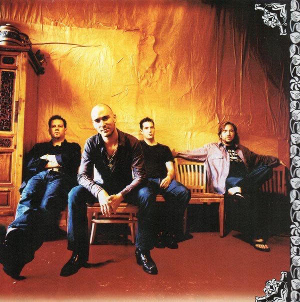 The Distance To Here - Live (CD - 57) music collectible [Barcode 008811212421] - Main Image 3