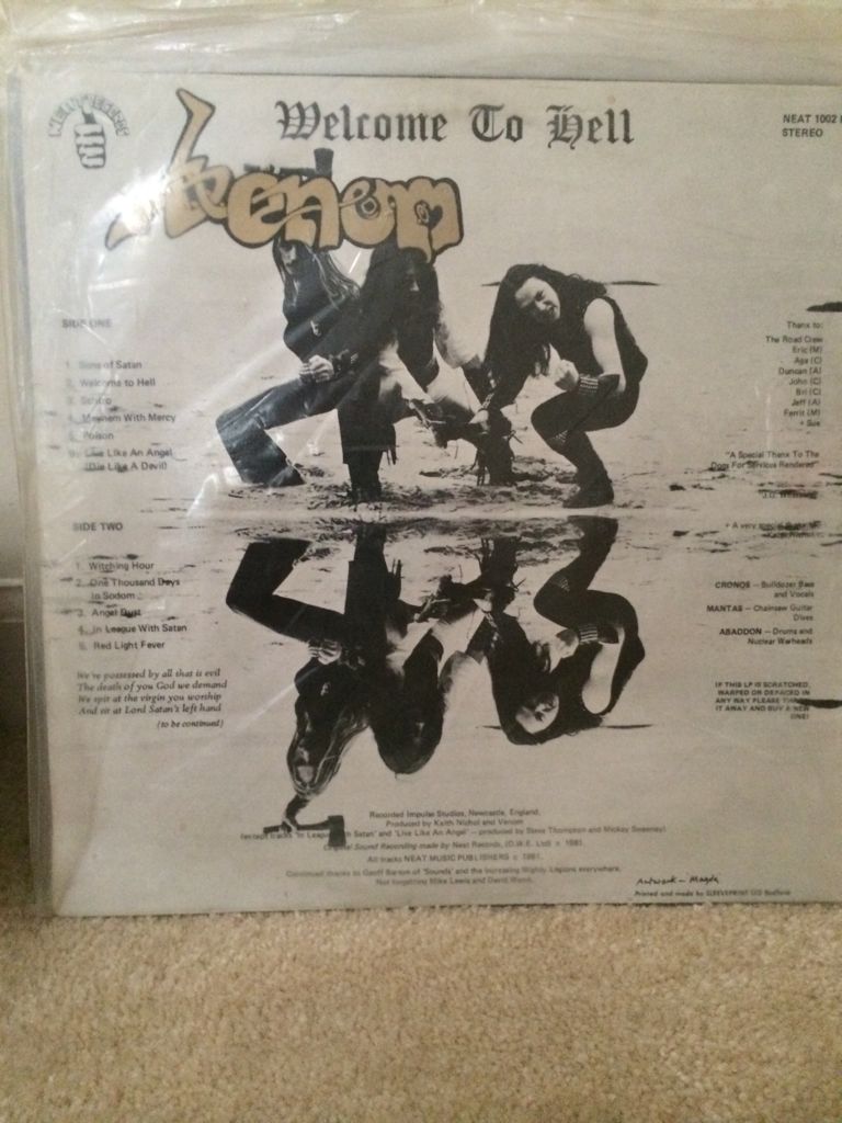 Welcome to Hell - Venom (12”) music collectible - Main Image 2