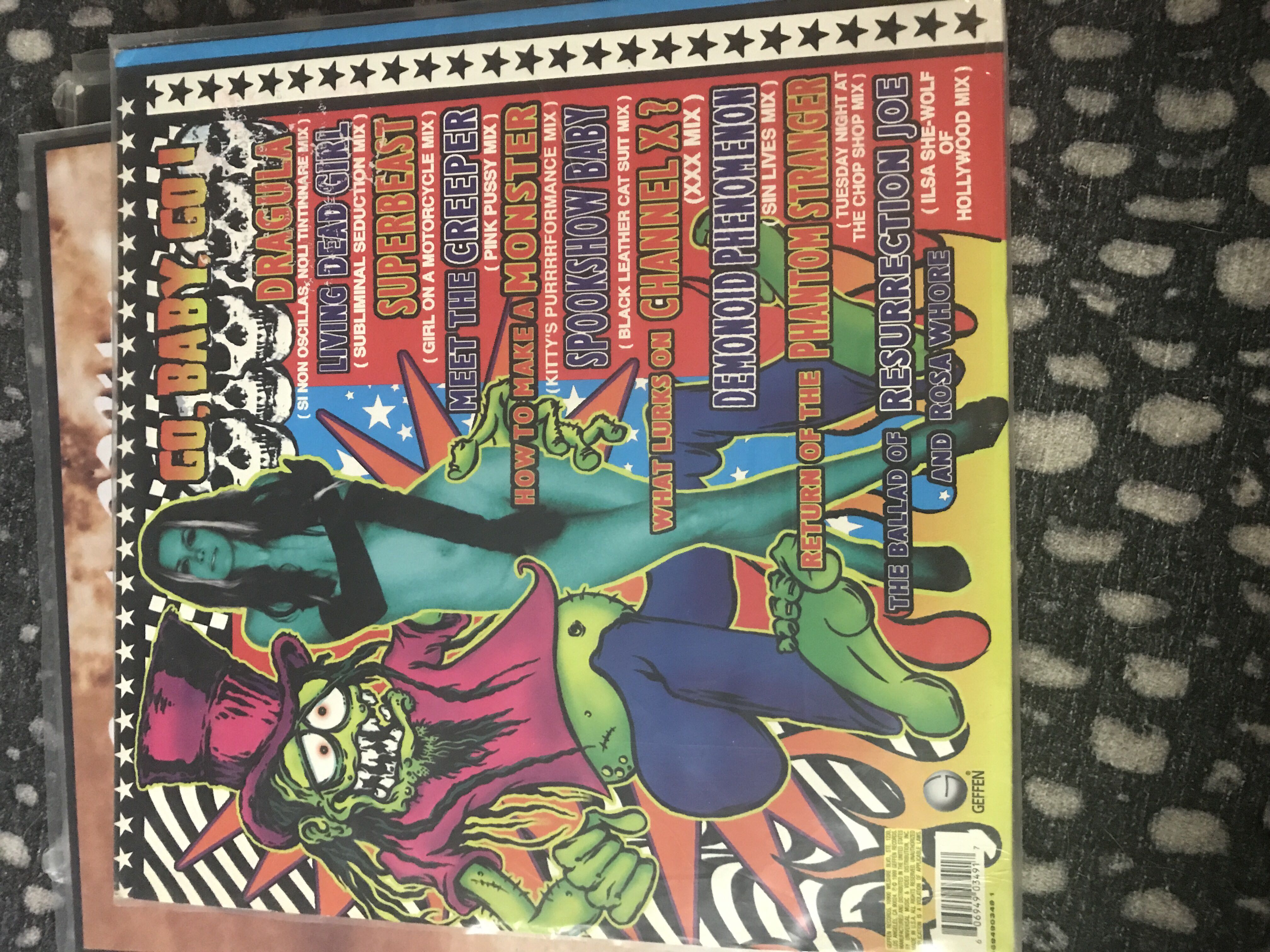 American Made Music To Strip By - Rob Zombie (CD) music collectible [Barcode 606949034948] - Main Image 2