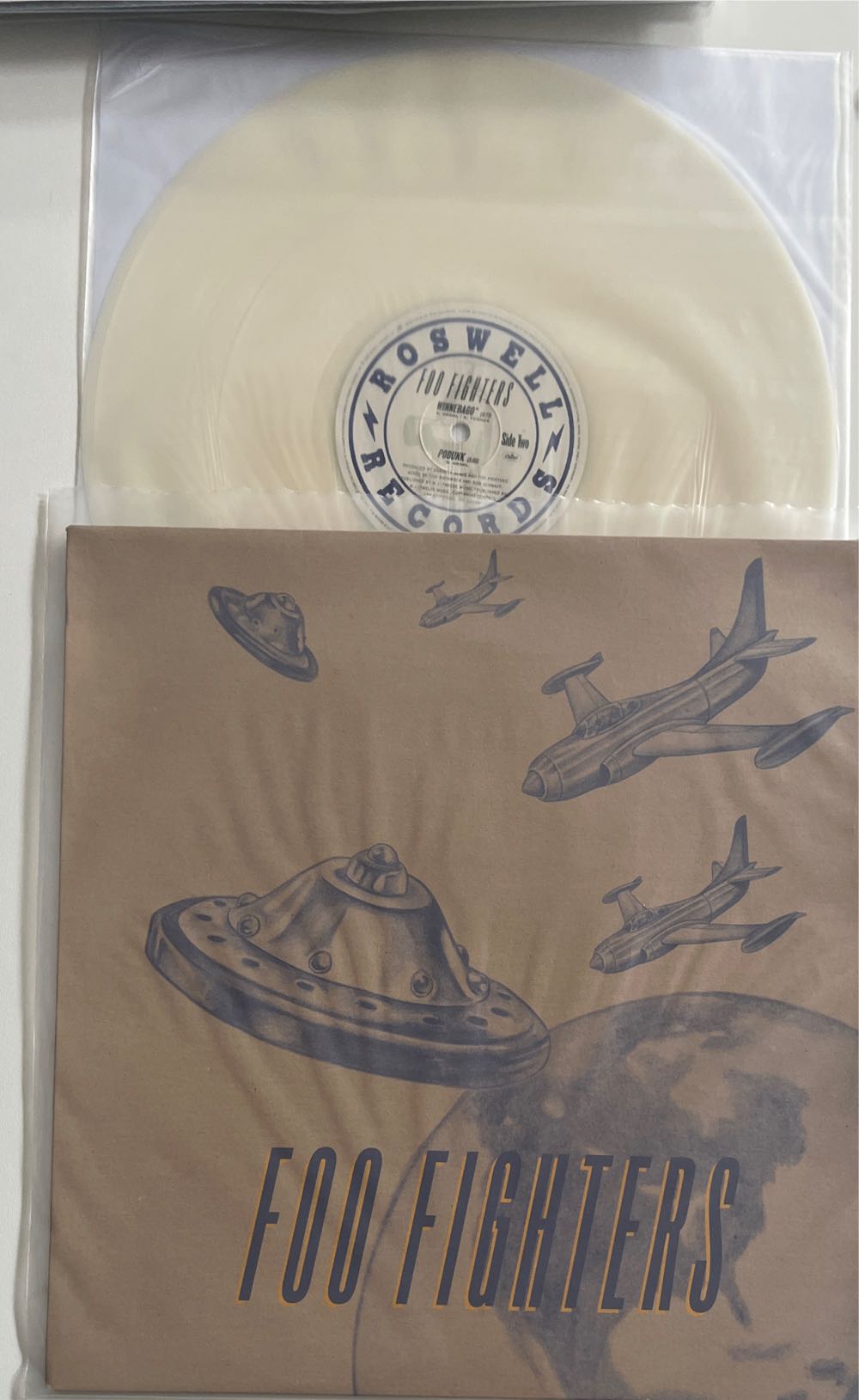 This Is A Call - Foo Fighters (12”) music collectible [Barcode 724388224604] - Main Image 2