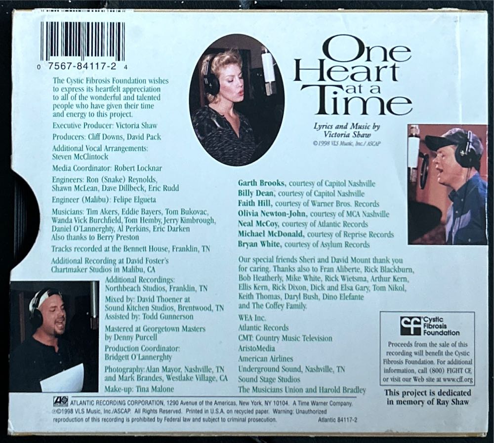 One Heart At A Time - Single - Brooks, Garth (CD) music collectible [Barcode 075678411724] - Main Image 2