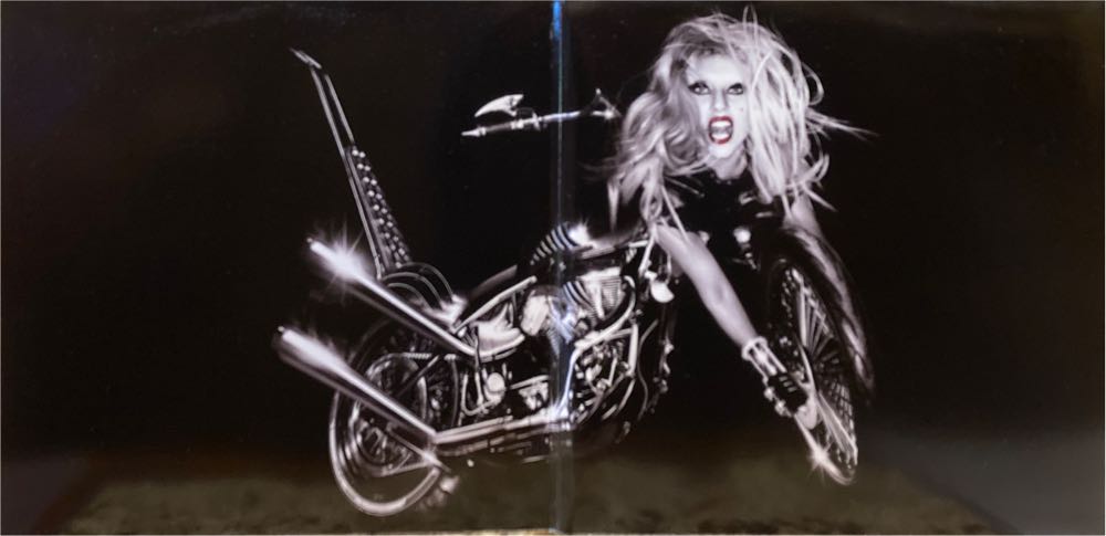 Born This Way - Lady Gaga (12” - 61) music collectible [Barcode 602527641263] - Main Image 3