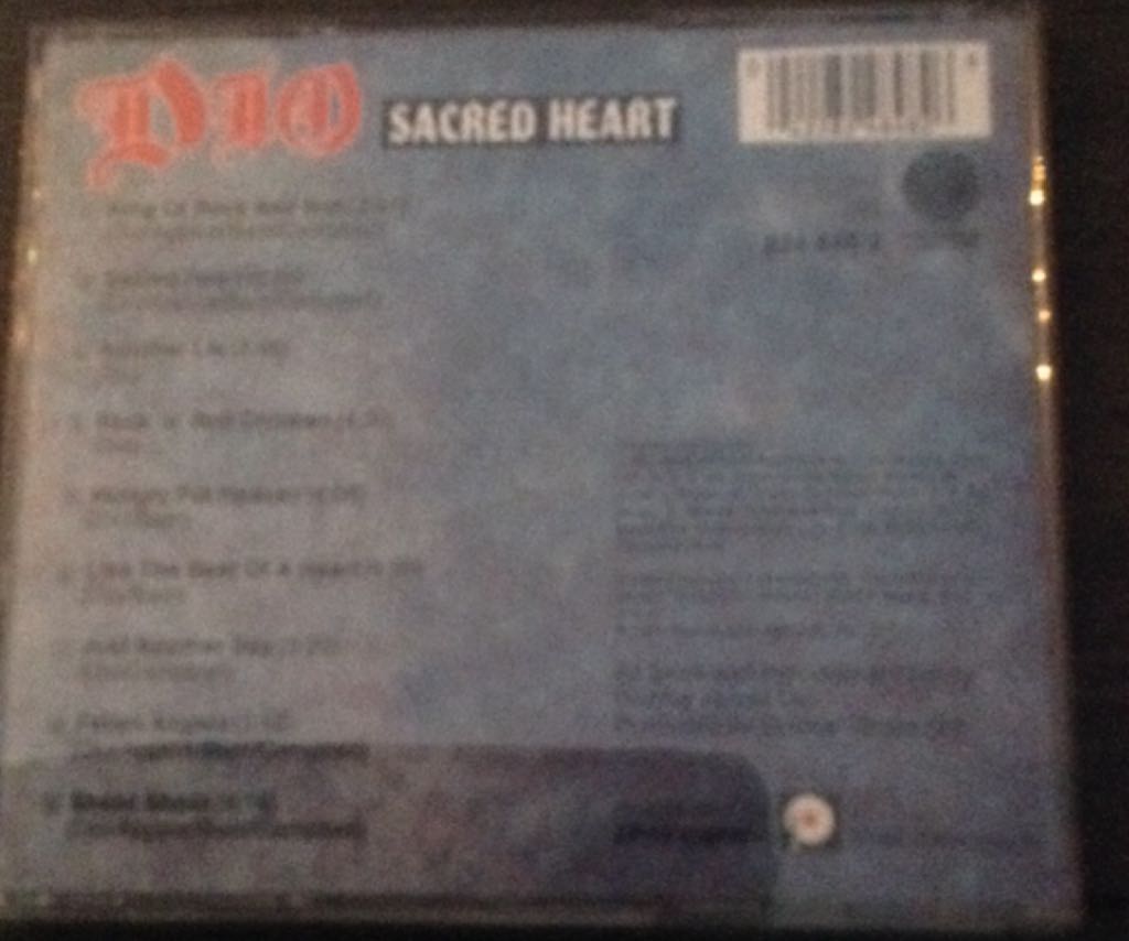Sacred Heart - Dio (CD - 38:50) music collectible [Barcode 042282484826] - Main Image 2