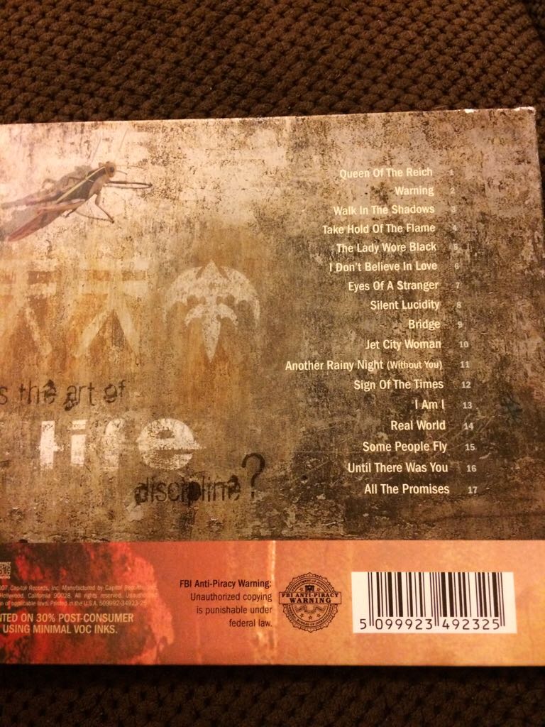 Sign of the Times: The Best of Queensrÿche - Queensryche (CD) music collectible [Barcode 5099923492325] - Main Image 2