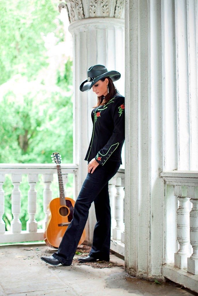 Pain To Kill - Clark, Terri (CD) music collectible [Barcode 008817032528] - Main Image 3