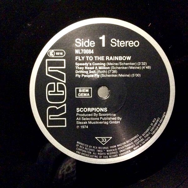 Fly To The Rainbow - Scorpions-Vinyl LP (12” - 40) music collectible [Barcode 035627008412] - Main Image 3