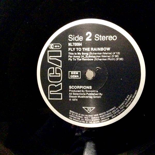 Fly To The Rainbow - Scorpions-Vinyl LP (12” - 40) music collectible [Barcode 035627008412] - Main Image 4