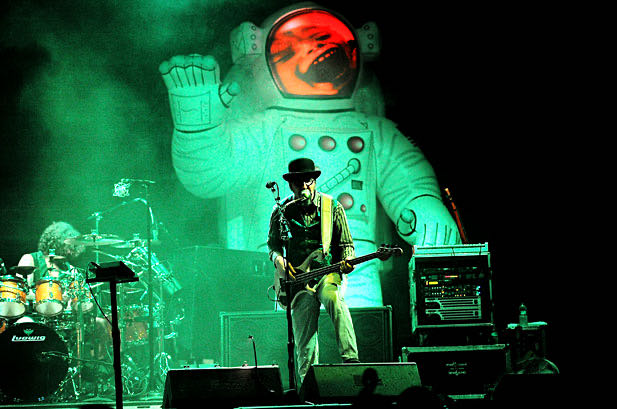 Green Naugahyde - Primus (CD) music collectible [Barcode 880882175023] - Main Image 3