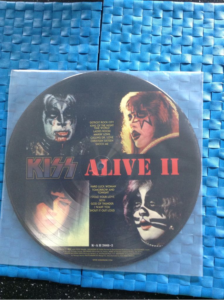 Alive 2 - Kiss (12”) music collectible - Main Image 2