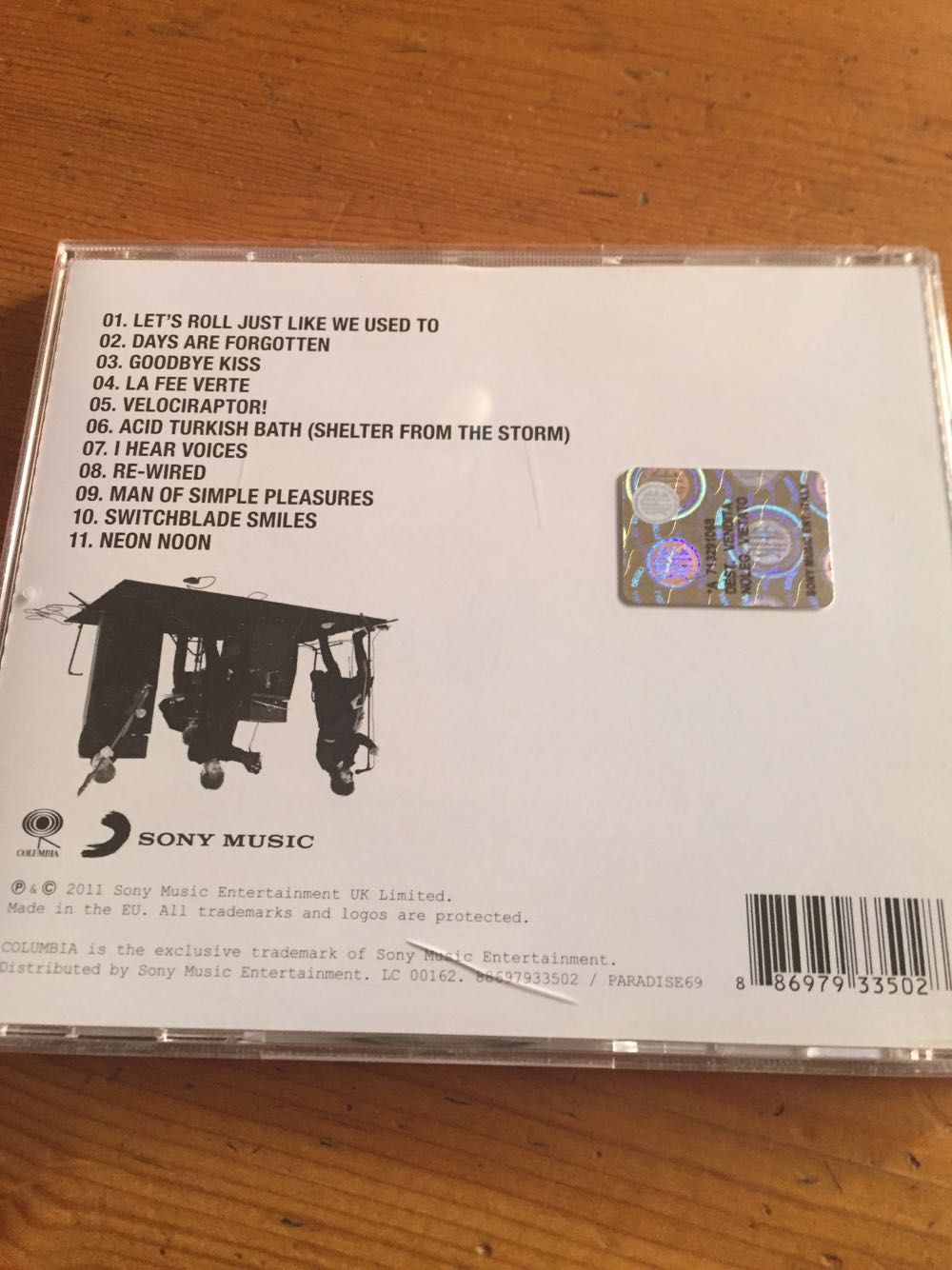 Velociraptor - Kasabian (CD - 51) music collectible [Barcode 886979335028] - Main Image 3