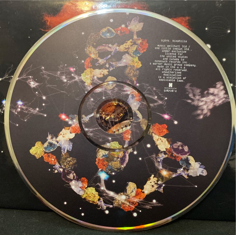Biophilia - Bjork (CD - 64) music collectible [Barcode 075597964080] - Main Image 3