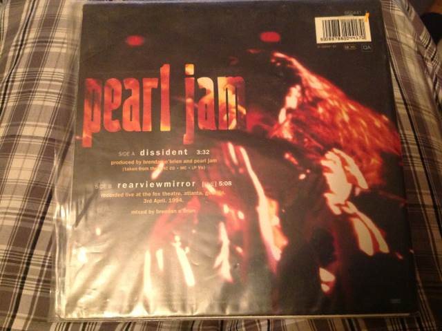 Dissident - Pearl Jam (7”) music collectible [Barcode 5099766044170] - Main Image 2