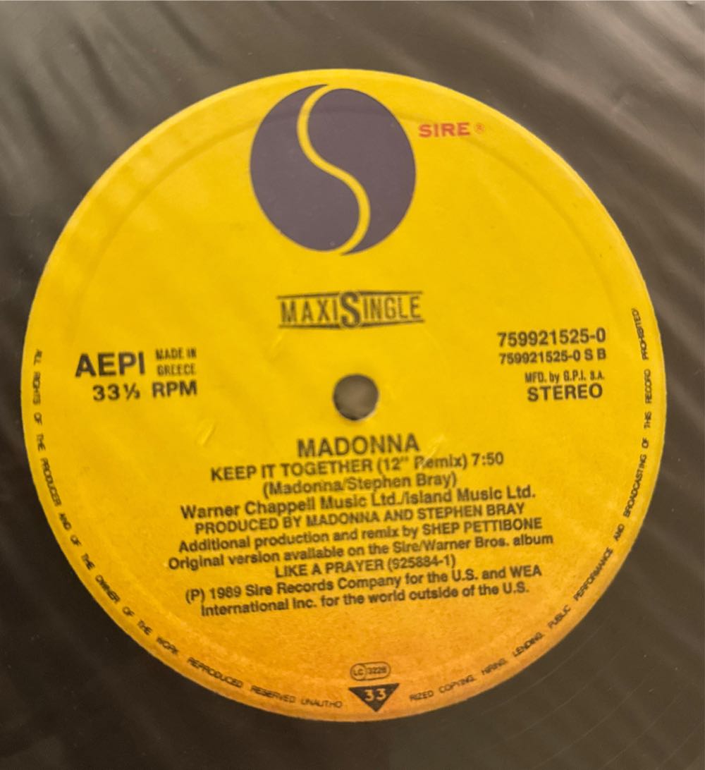 Vogue - Madonna (12”) music collectible [Barcode 075992152501] - Main Image 4