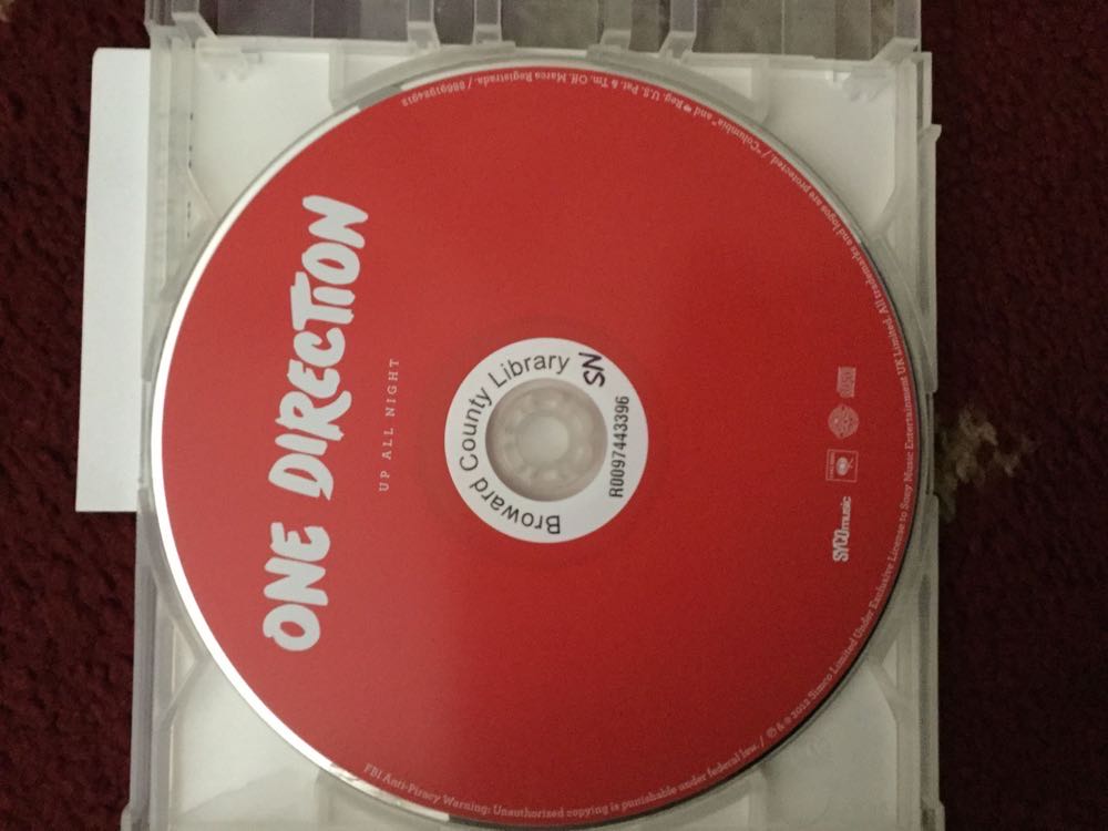 Fearless - Taylor Swift (CD - 54) music collectible [Barcode 843930001378] - Main Image 3