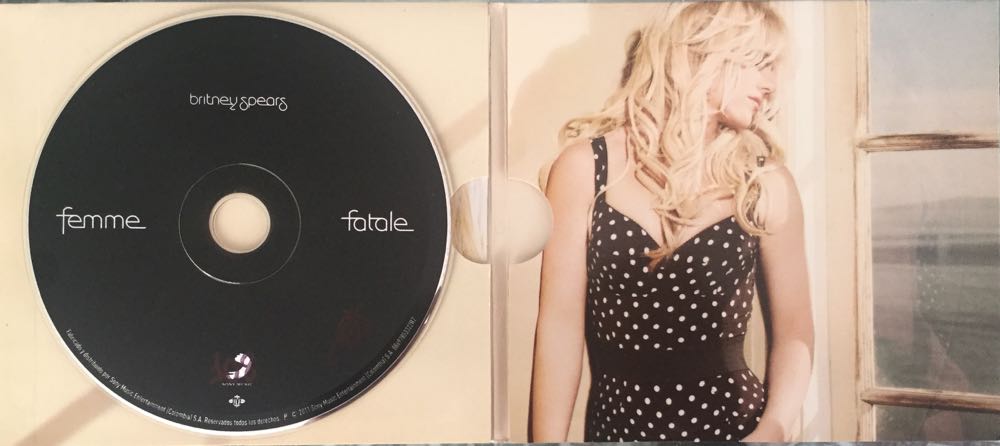 Femme Fatale - Spears, Britney (CD - 44) music collectible [Barcode 886978533227] - Main Image 3