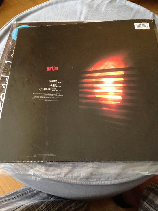 Daughter - Pearl Jam (12”) music collectible - Main Image 2